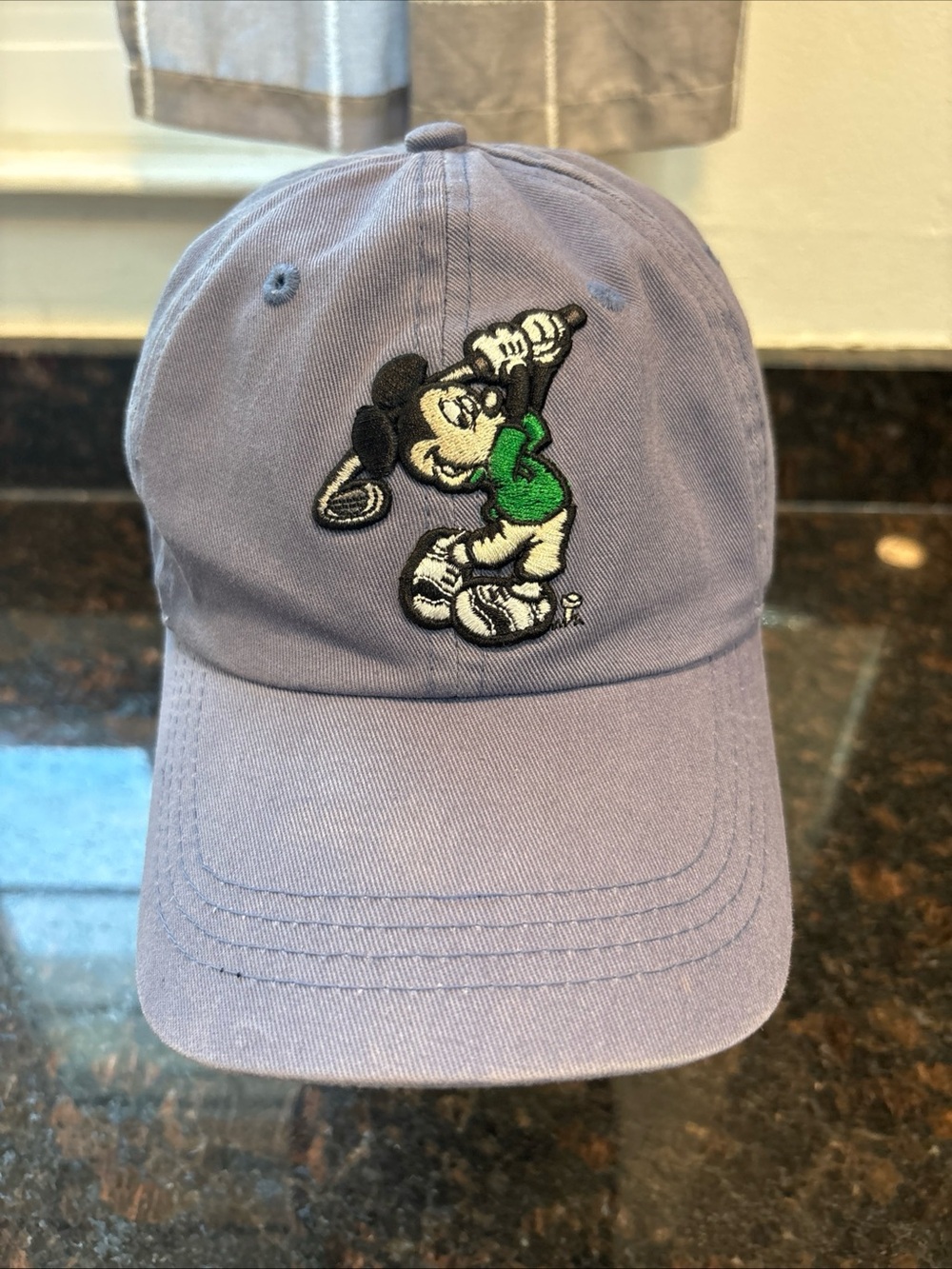 Walt Disney World Golf Hat Cap Mickey Mouse Golfing. Adjustable OSFA